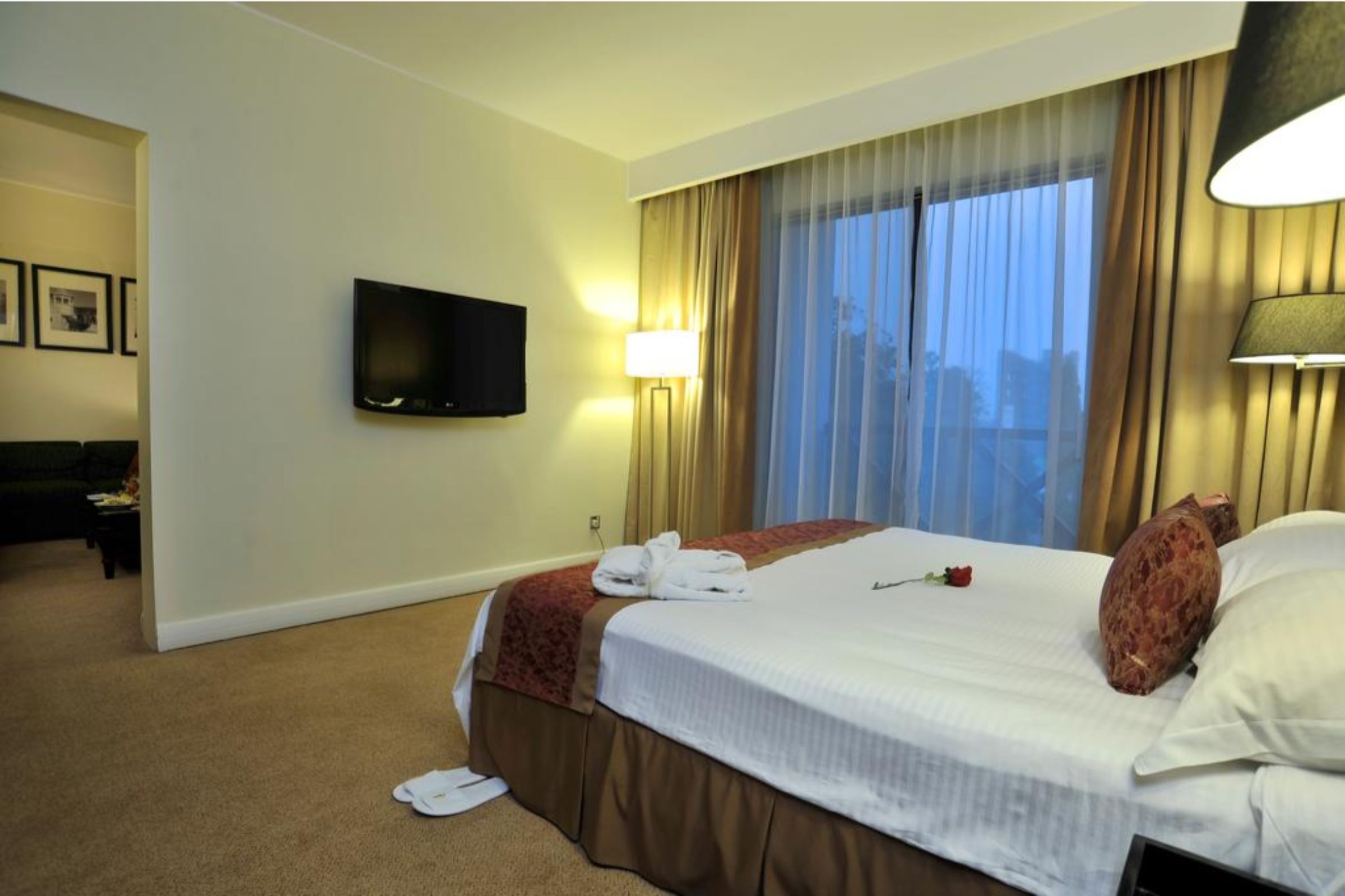 Lancaster Hotel Accra 18/50
