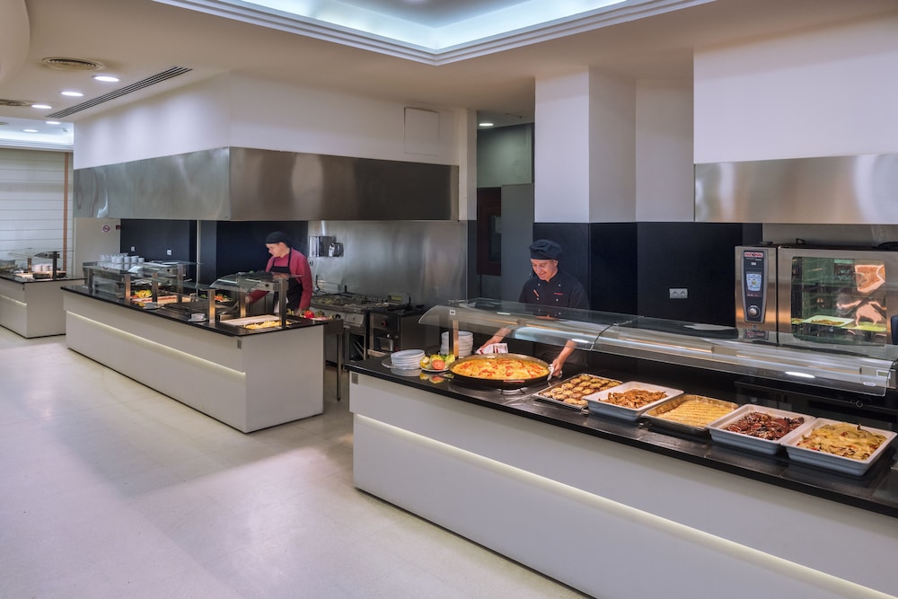 4R Regina Gran Hotel 7/50