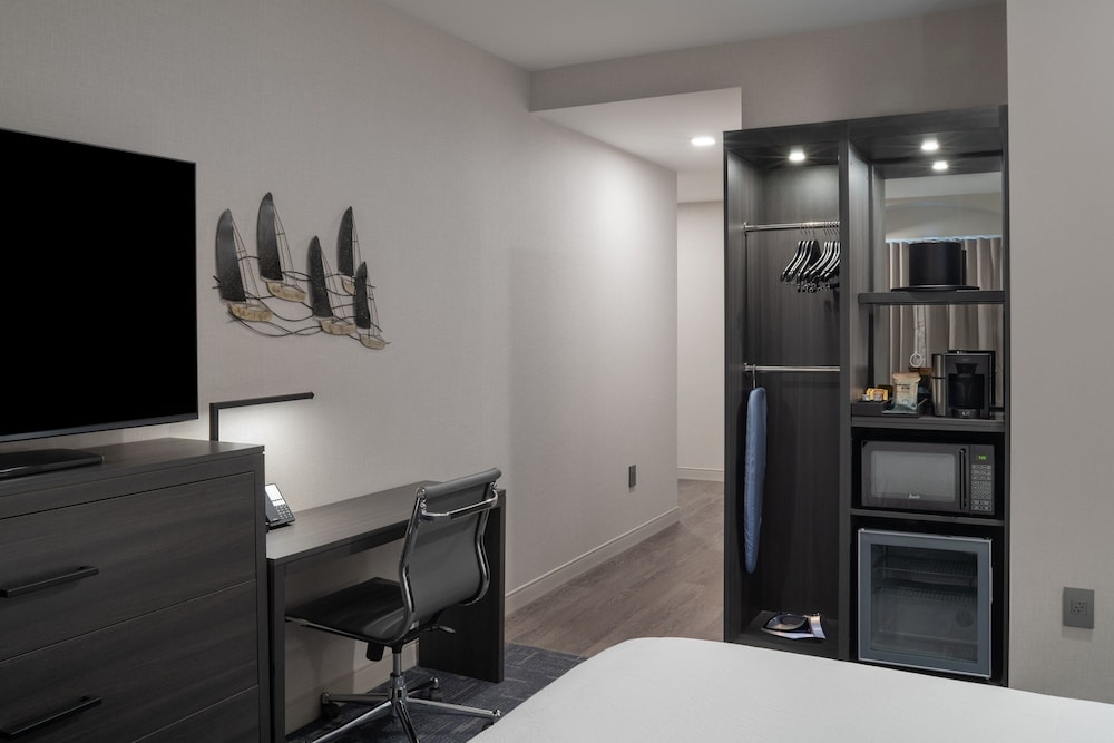 Fairfield Inn & Suites By Marriott Annapolis 32/40