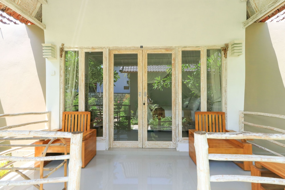 Angels Bungalow 6/58