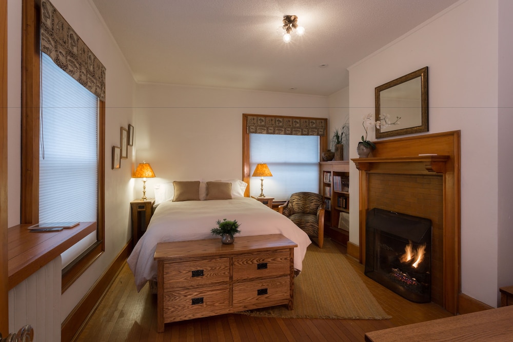 Stewart Inn 23/71