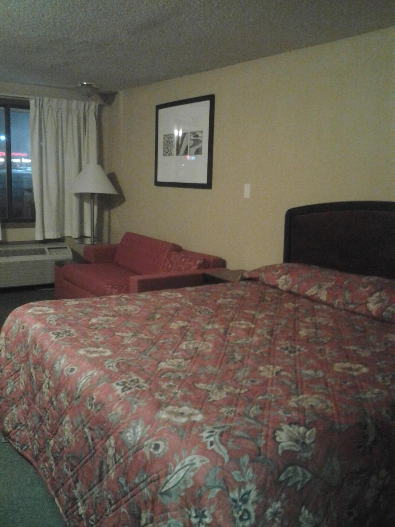 Xenia Country Inn 16/40