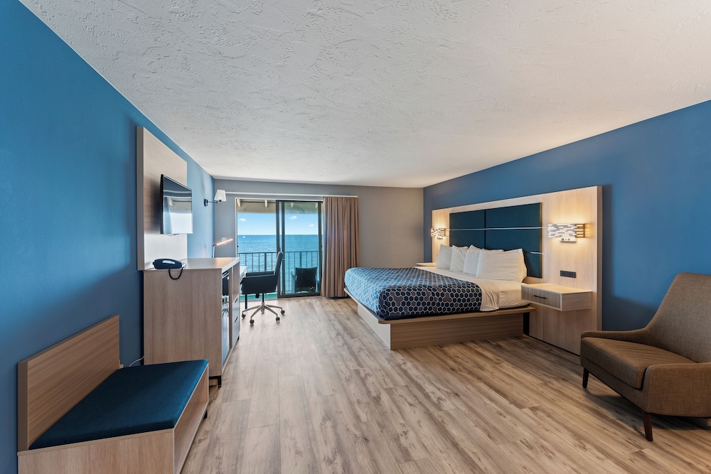Deluxe, King Bed, Ocean View, Balcony