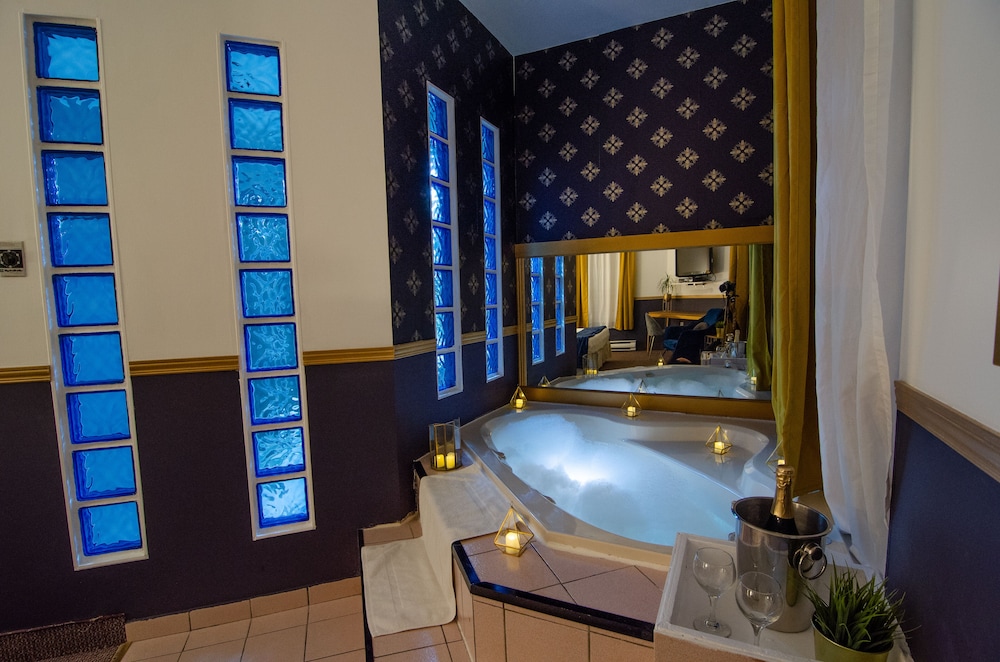 Hotel Dorion 24/50
