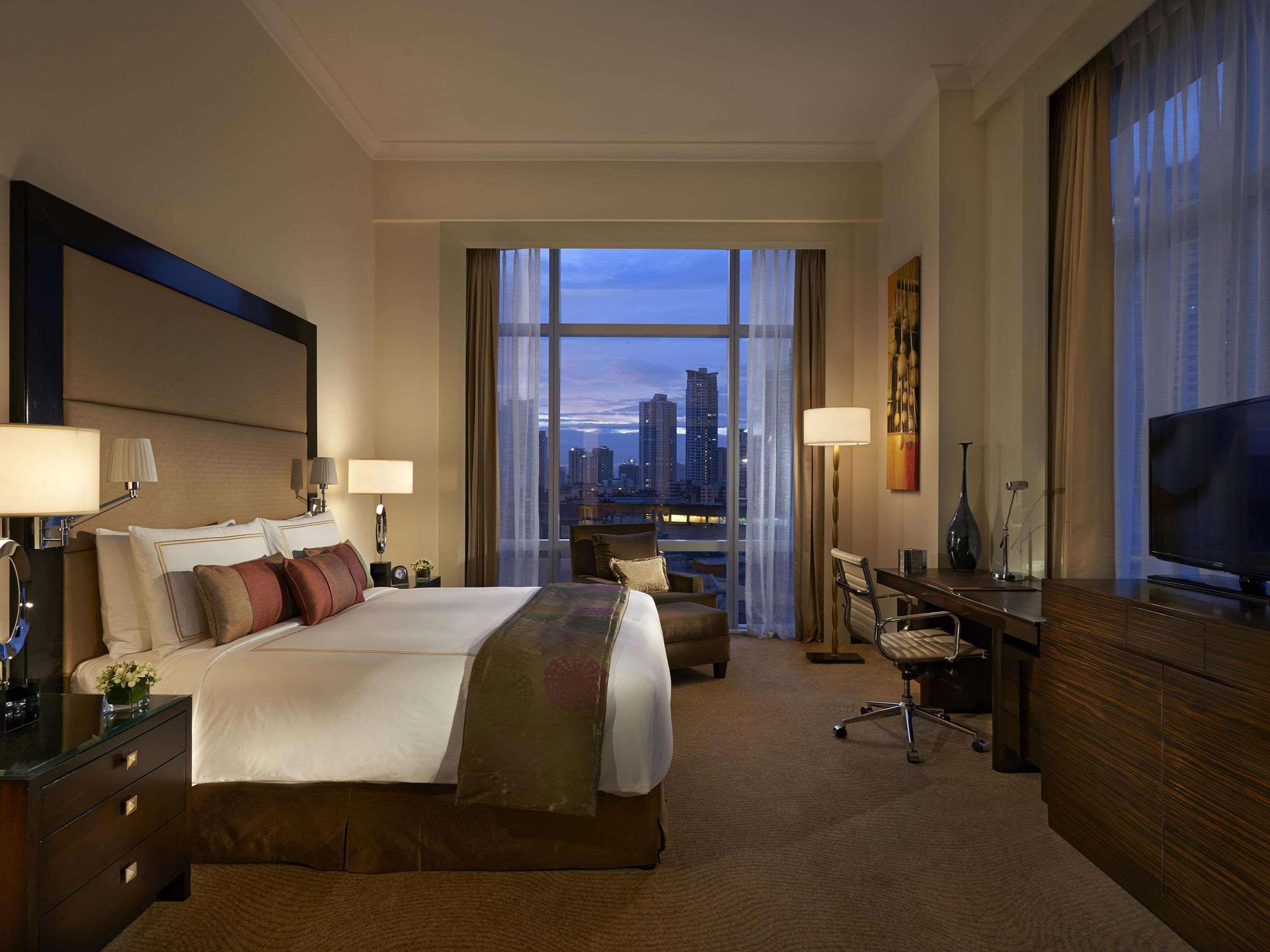 Fairmont Gold, Suite