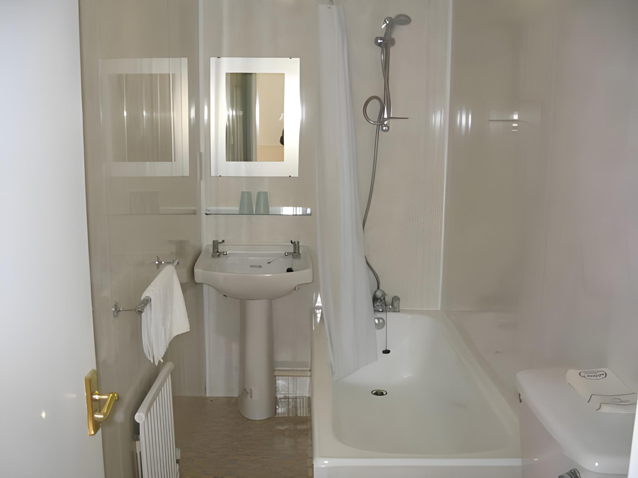 Standard, Double or Twin Bed