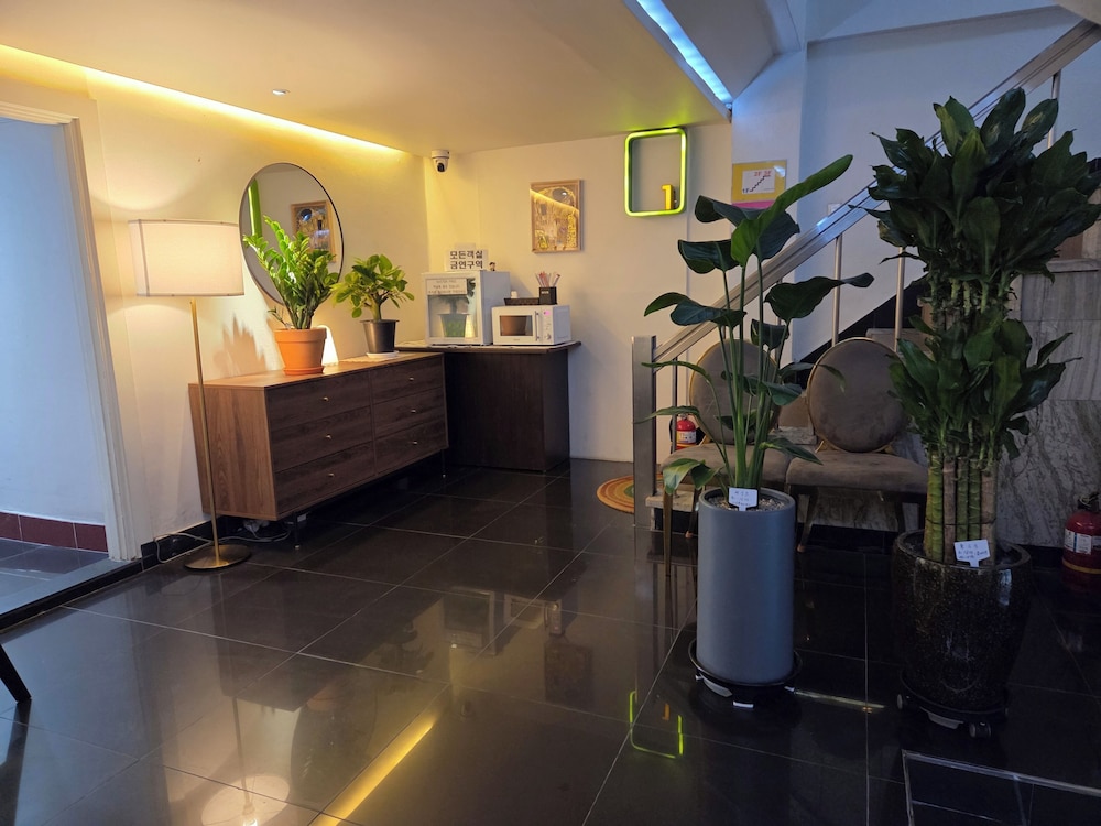 Gwangan Beach Blue Moon Motel 6/56