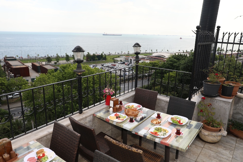 Sea House Suites 35/50
