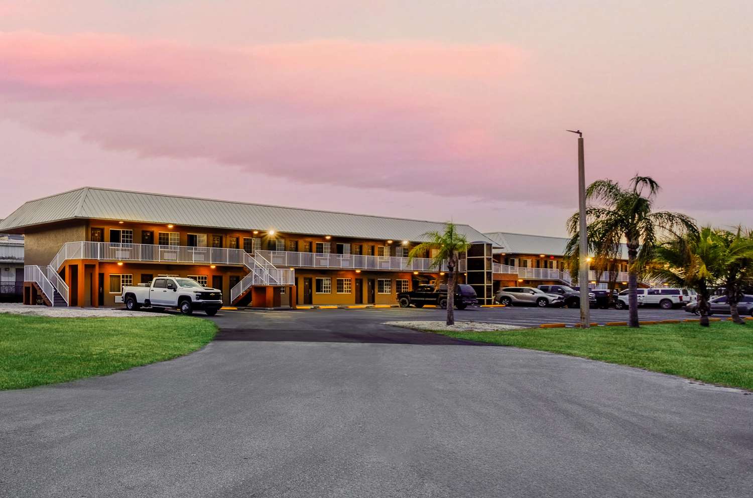 Travelodge Suites By Wyndham Lake Okeechobee 1/17