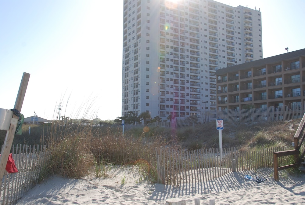 Myrtle Beach Resort by Beach Vacations 19/79