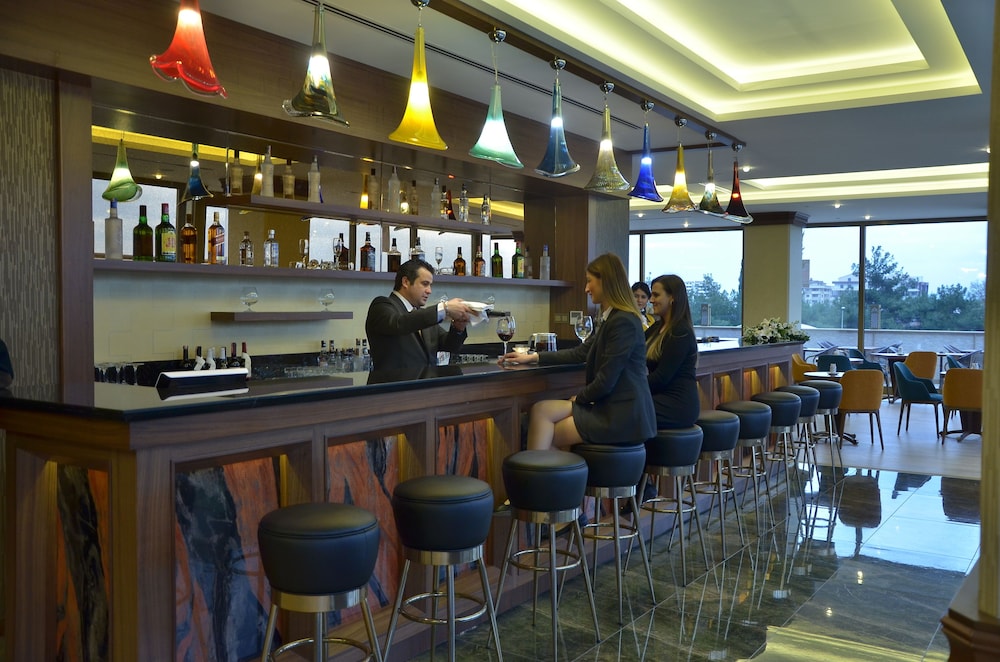 ADRANOS HOTEL 51/62