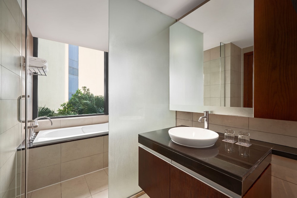 Sheraton Hanoi West 71/71