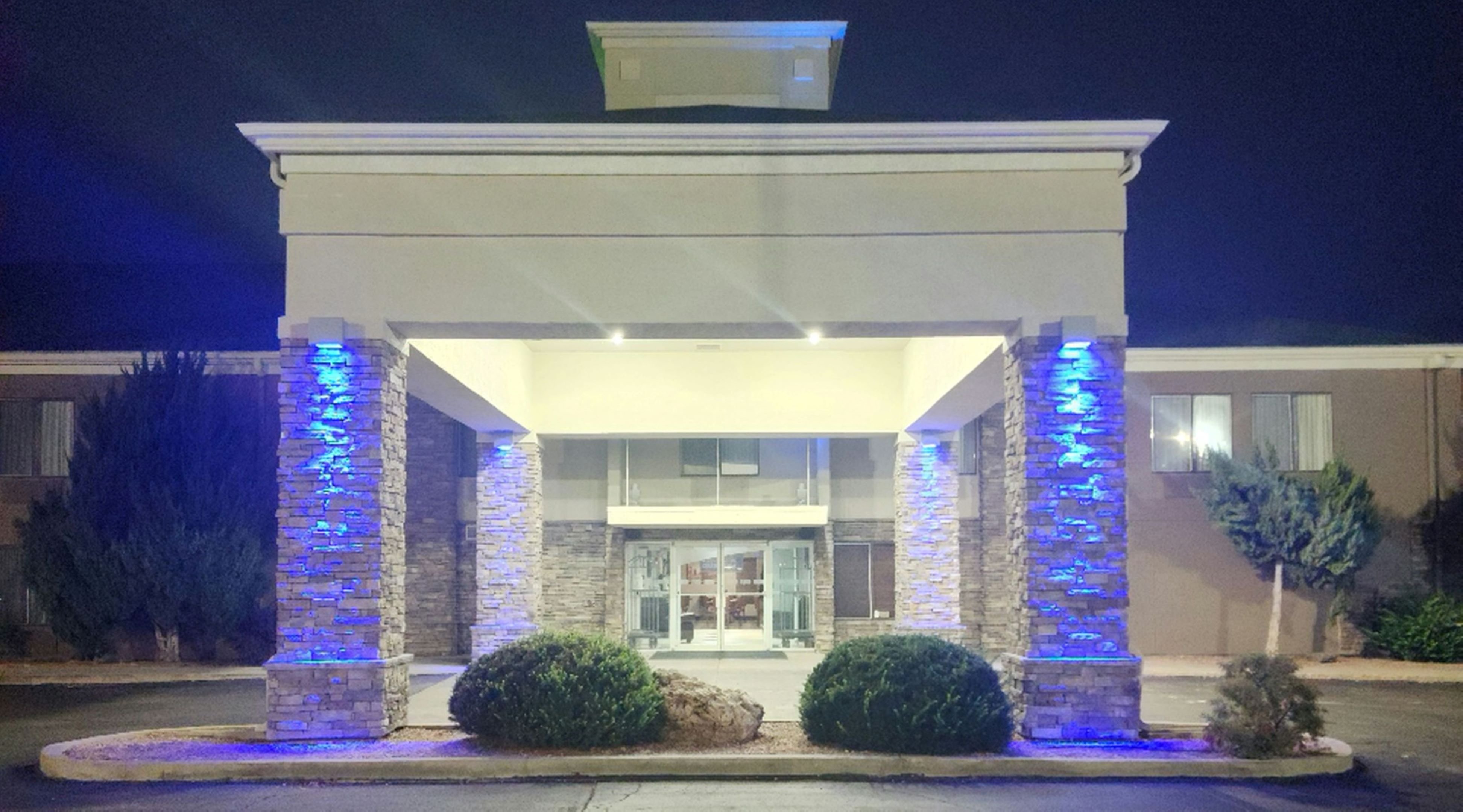 Holiday Inn Express La Junta 8/61