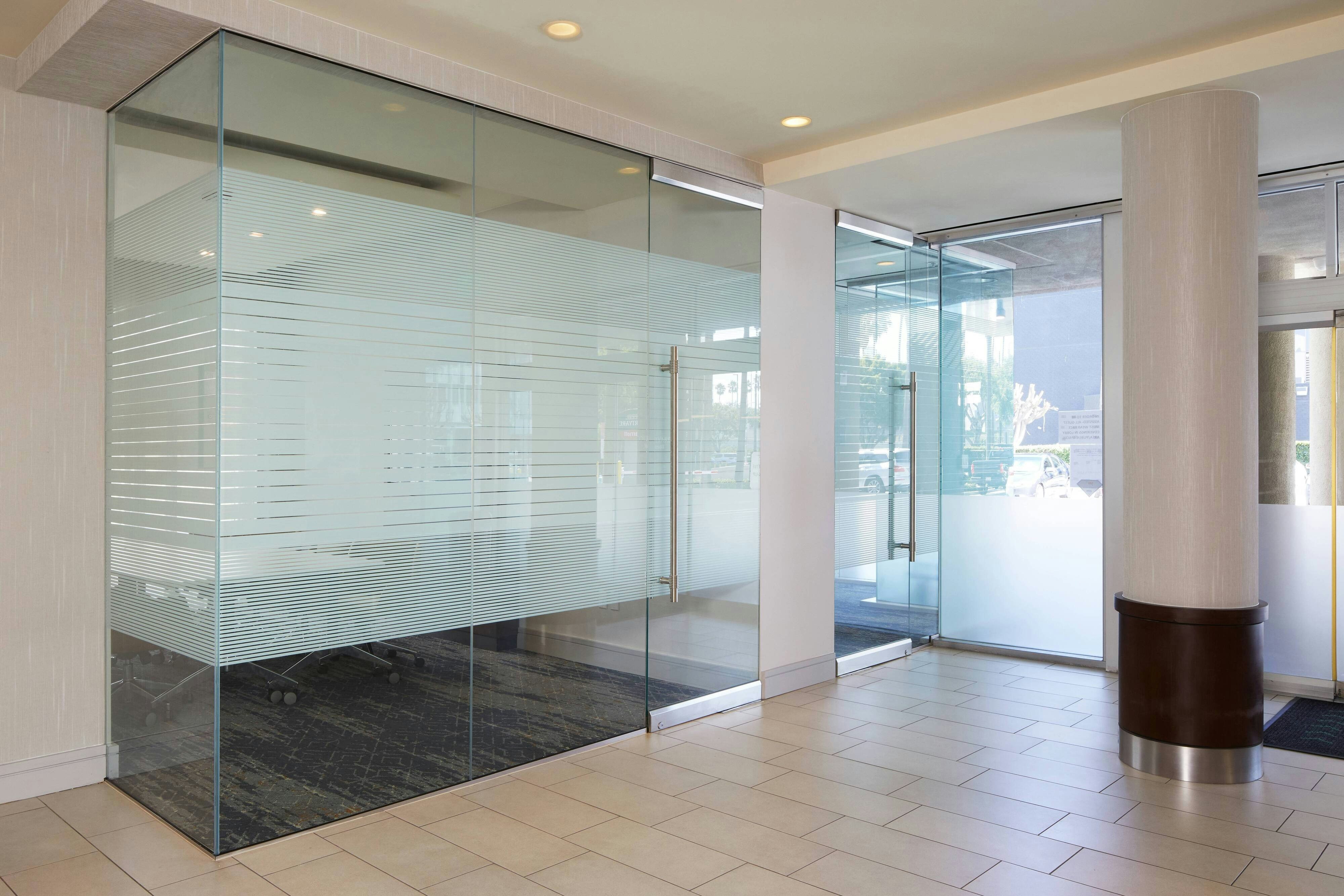 Courtyard By Marriott Los Angeles Lax Century Boulevard 3/19
