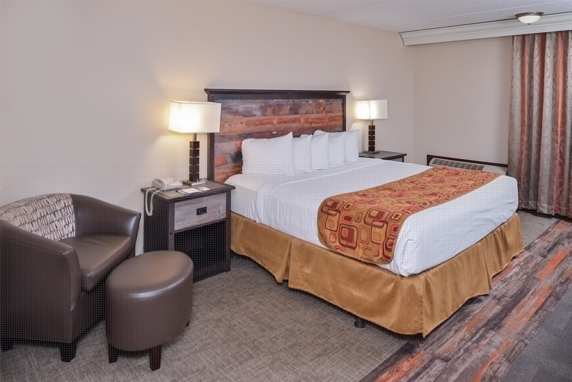 غرفة قياسية كبيرة بسرير كينج، Best Western Kelly Inn 2/5