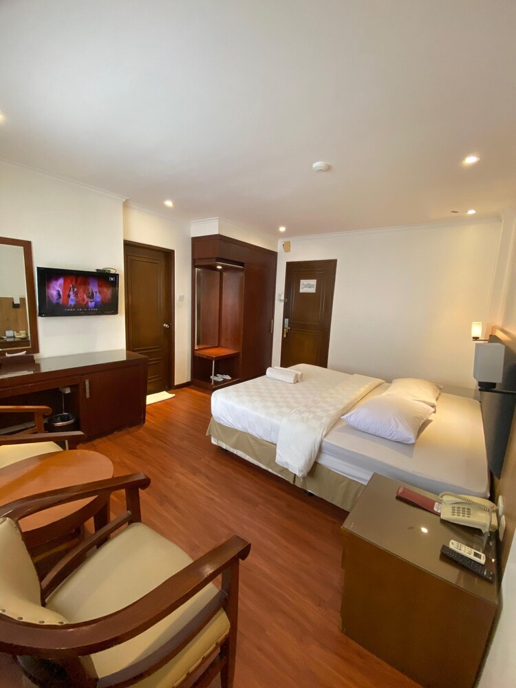 Cipta Hotel Wahid Hasyim 24/49
