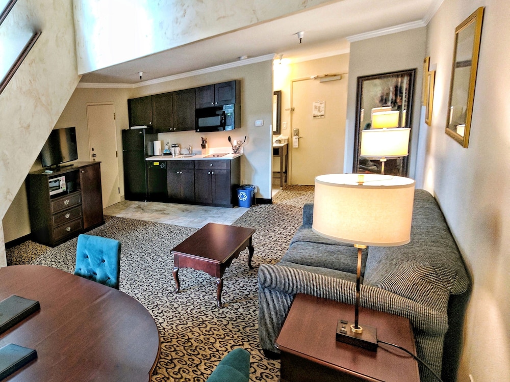 Best Western Plus Inn At The Vines 31/43