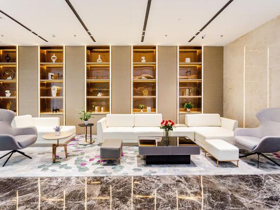 Lavande Hotel (Shenzhen Nanshan Science and Technology Park Vanke Cloud City) 45/53