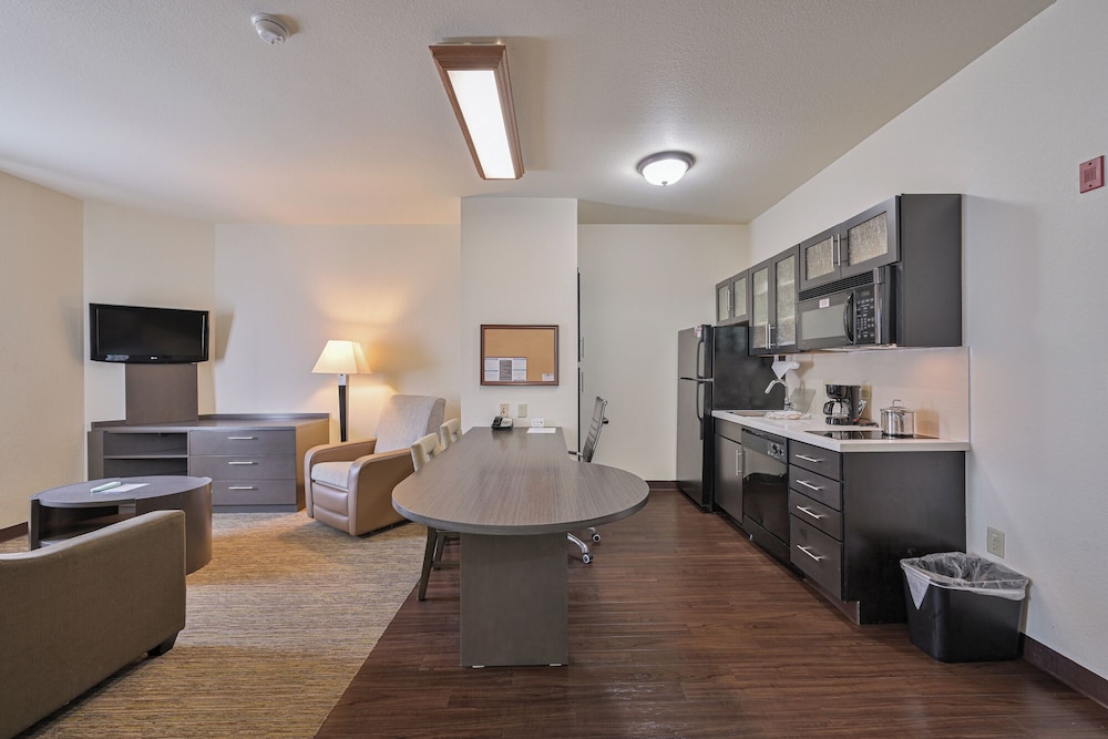Candlewood Suites Tulsa 37/54