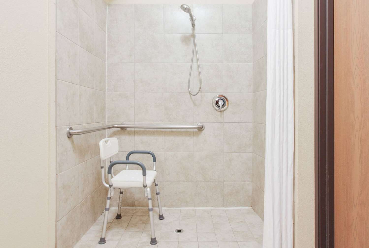 Days Inn by Wyndham Mesquite Rodeo TX 25/26