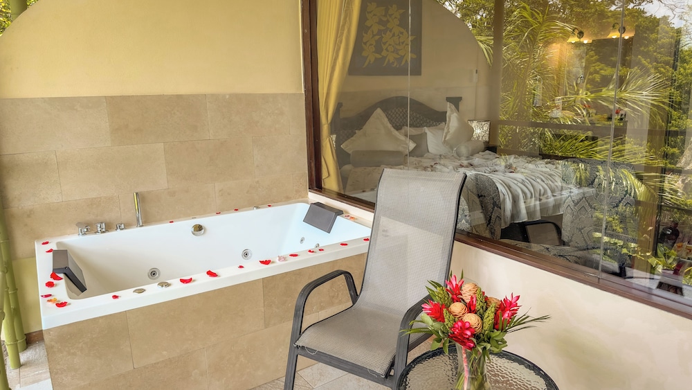 Issimo Suites Boutique Hotel Spa Adults Only 8/71