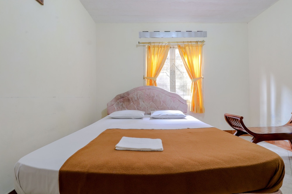 Hotel Kayu Manis by ZUZU 24/48