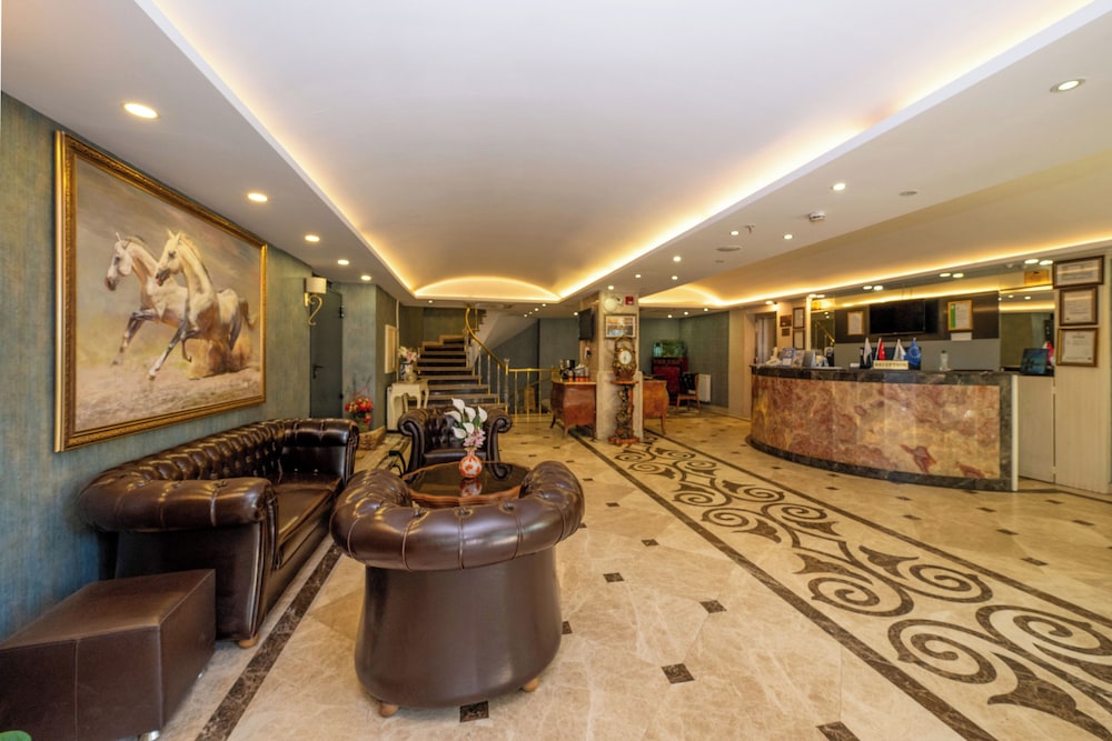 Kensington Hotel 13/67