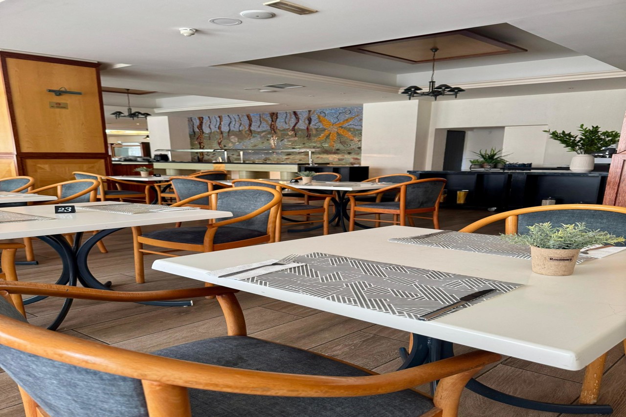 Navarria Hotel 44/50