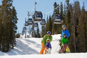Limelight Hotel Snowmass 53/59