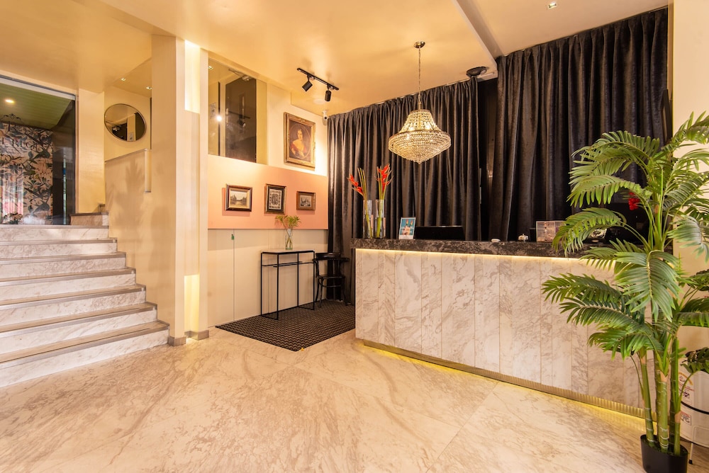 lobby