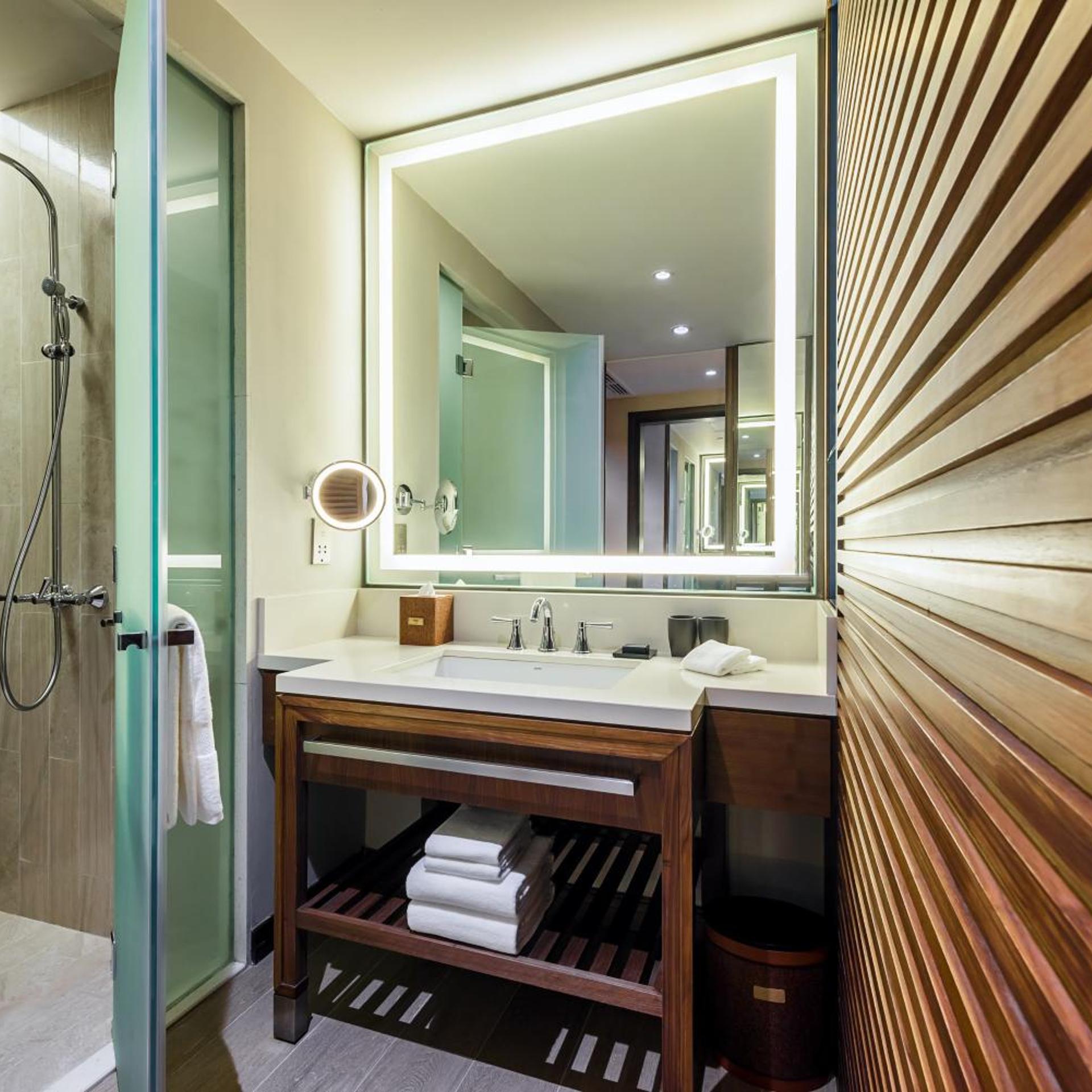 غرفة بسرير مزدوج أو سريرين منفصلين، Hard Rock Hotel Desaru Coast 5/8