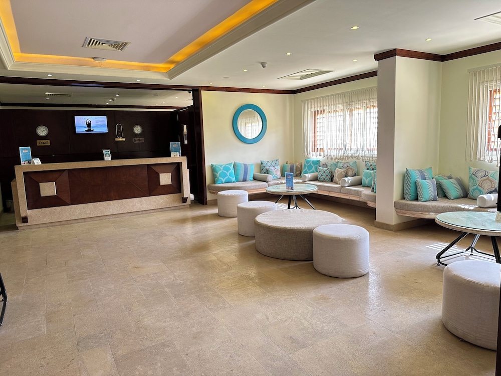 The Breakers Diving and Surfing Lodge 25/62