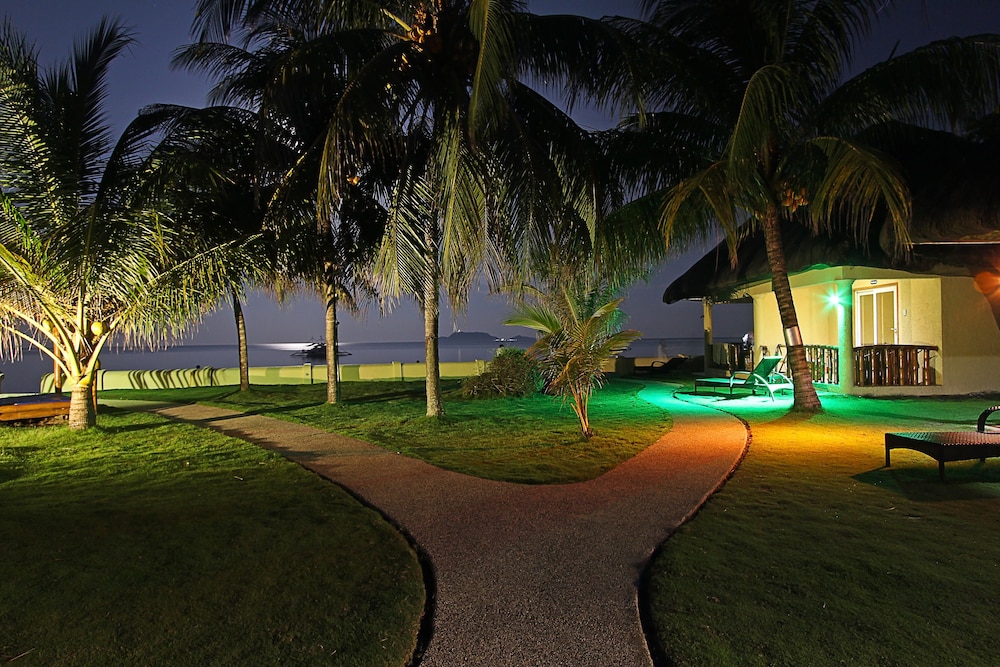 Thalatta Resort 24/37
