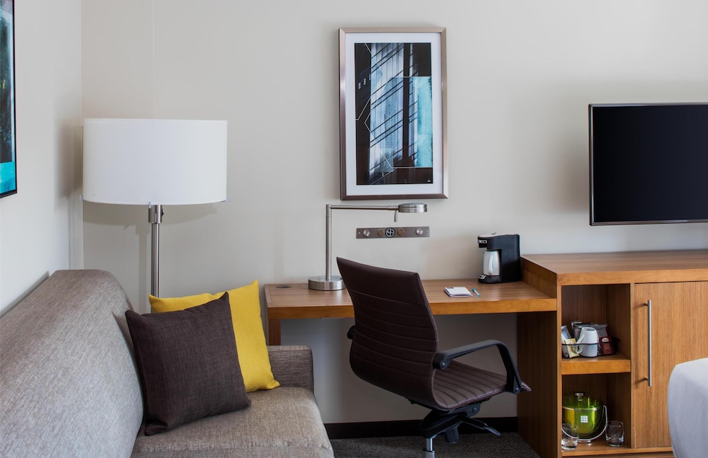 Hyatt Place Long Island City/New York City 58/67
