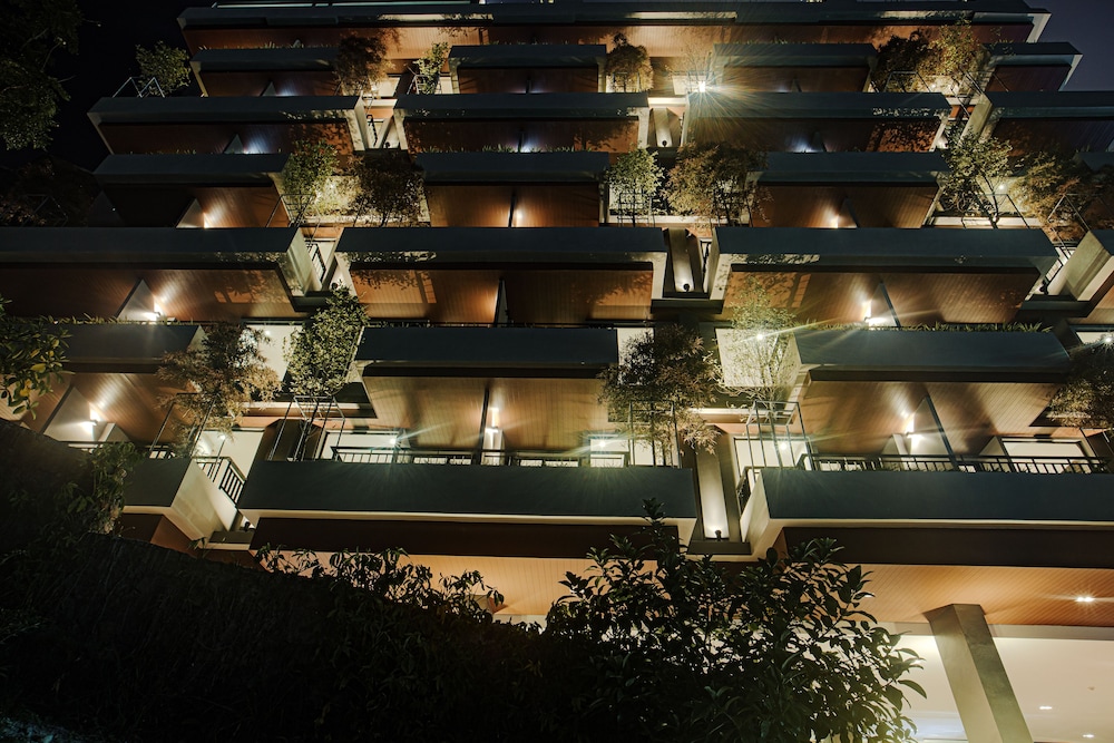 Rak Elegant Hotel Patong 4/69
