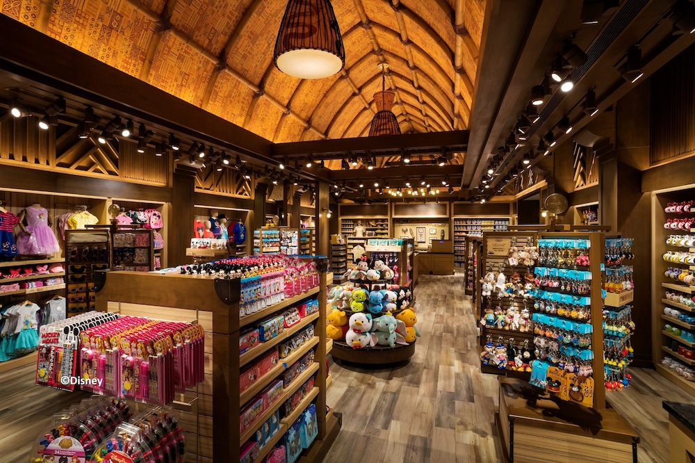 Disney Explorers Lodge 38/57
