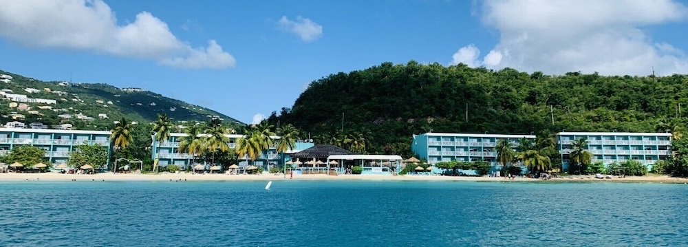 Emerald Beach Resort 5/74