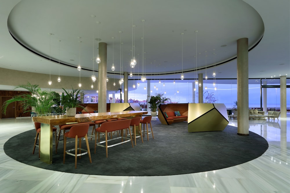 Hard Rock Hotel Tenerife 59/82