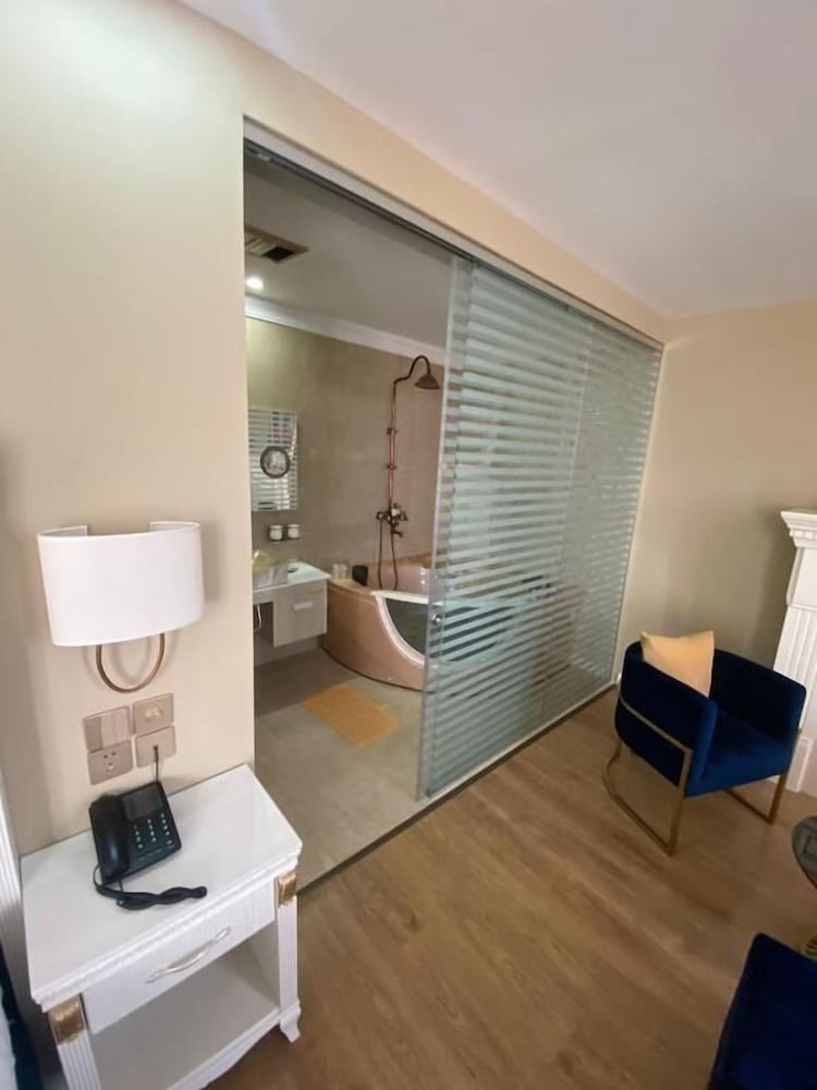 Brais Hotel 27/36