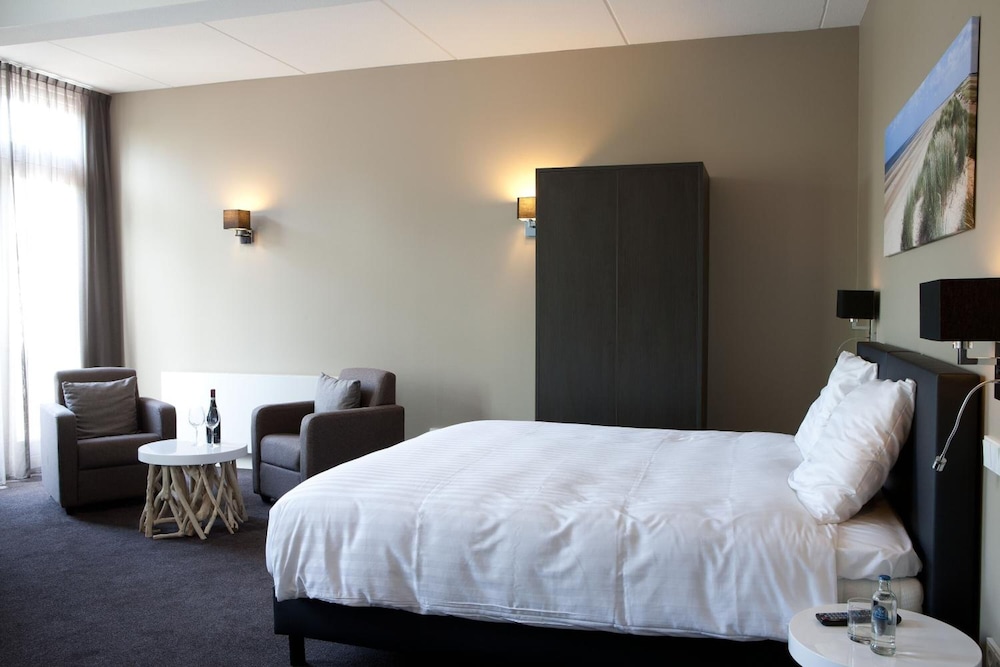 FLETCHER HOTEL-RESTAURANT DUINZICHT 11/62