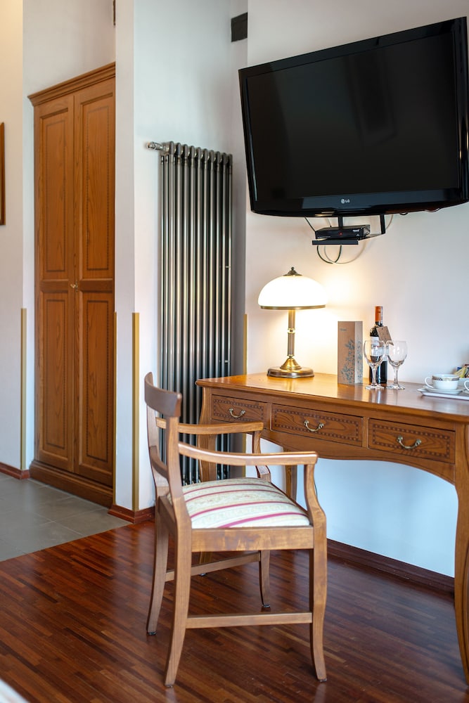 Euroresidence 34/77