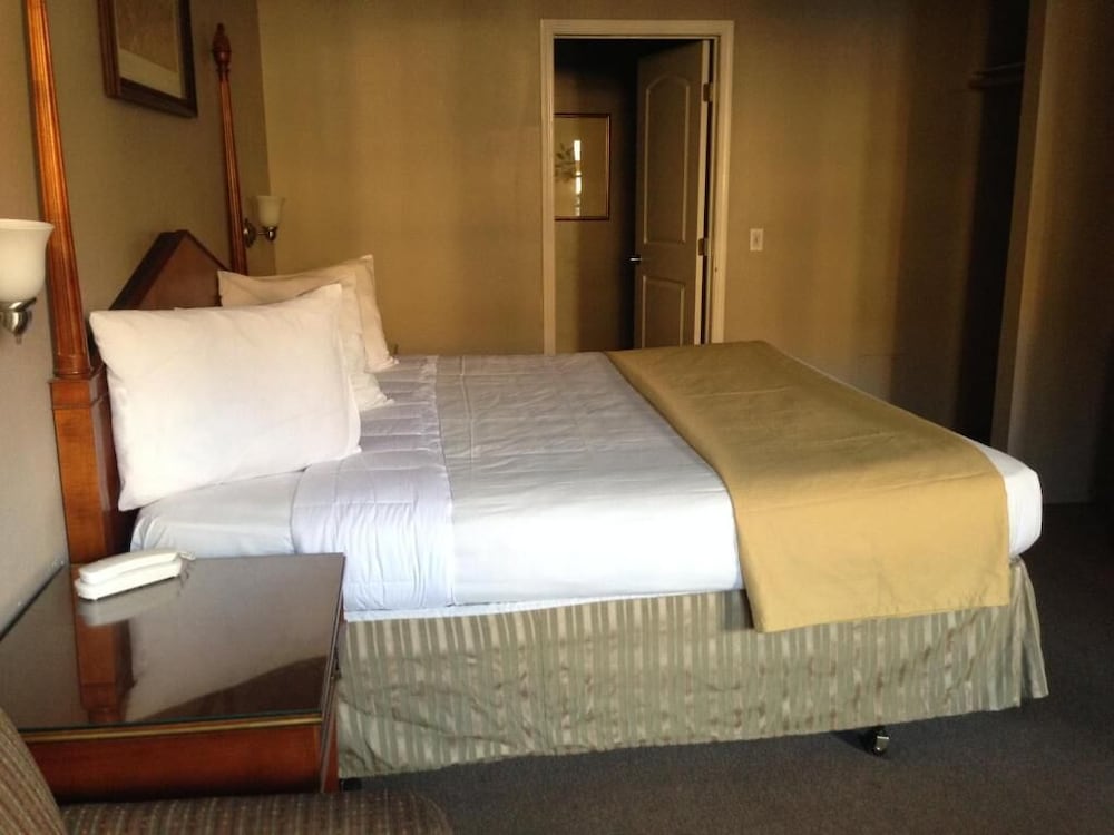 Five Star Inn West Covina 14/42