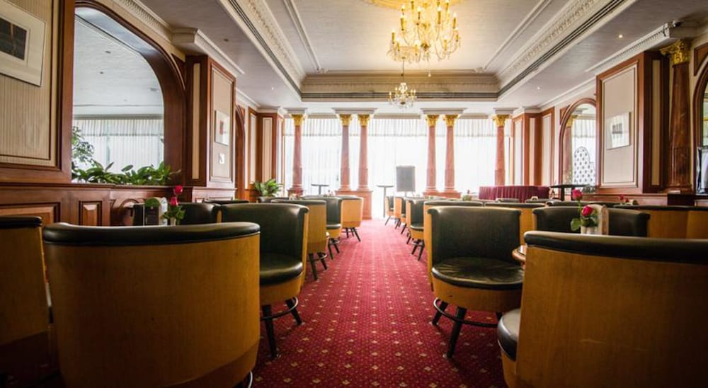 Royal Benja Hotel 58/67