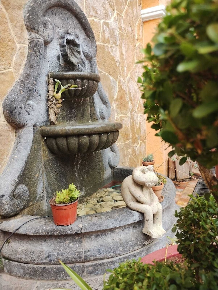 Plaza San Cristobal Inn 47/50