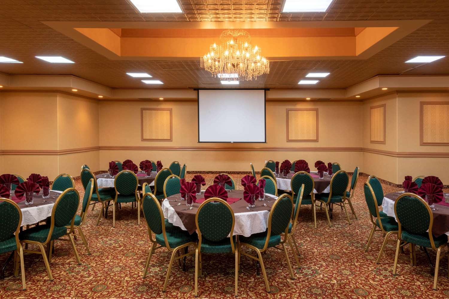 La Quinta Inn & Suites by Wyndham Fairbanks Airport 41/50