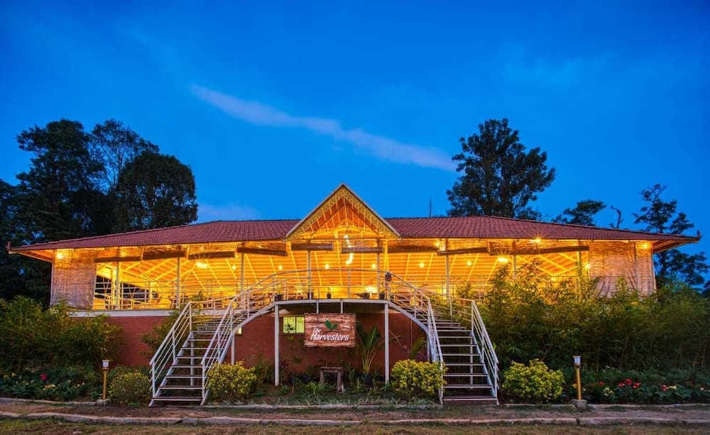 Sixth Element Luxury Resort 1/50