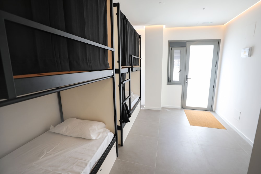 Hostel MYD Latina 10/20