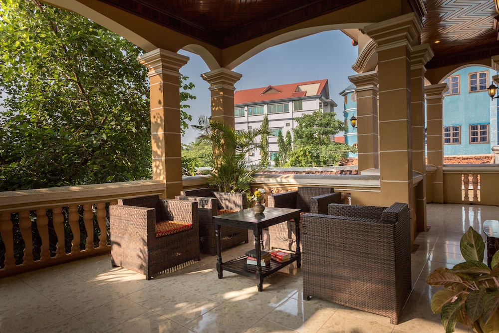 Le Tigre Hotel 33/48