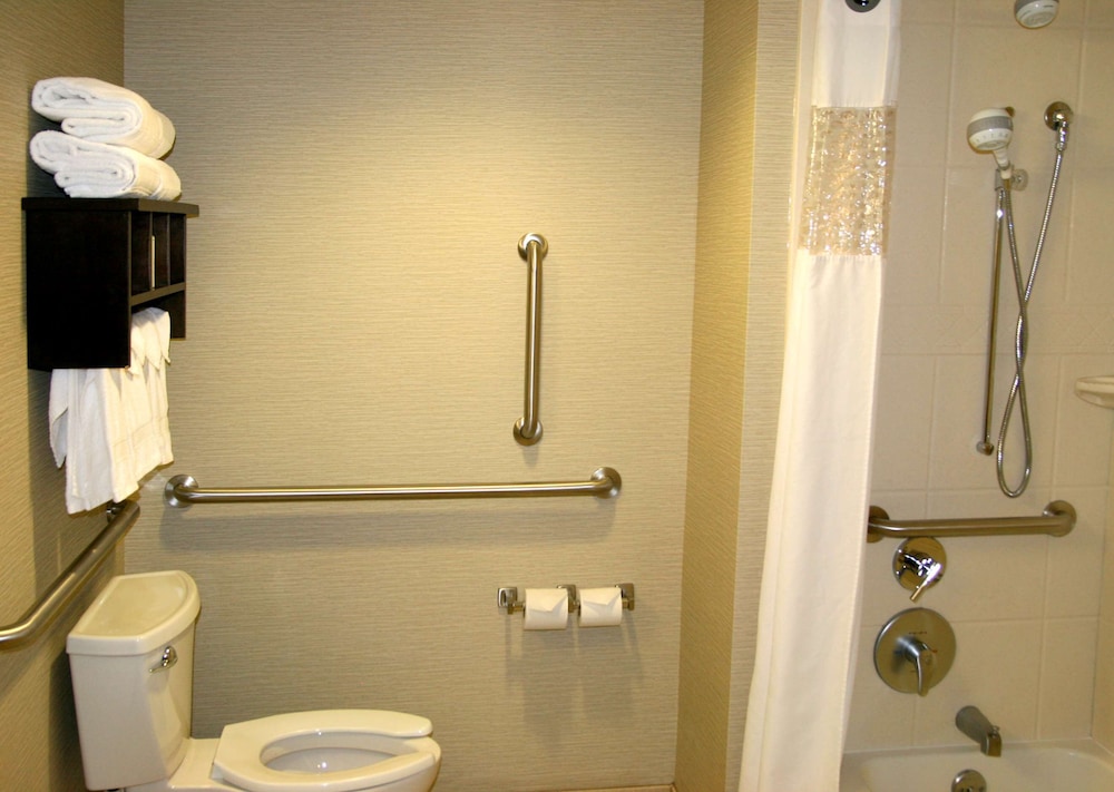 Hampton Inn and Suites Salt Lake City / Univ Foothill Dr UT 17/69