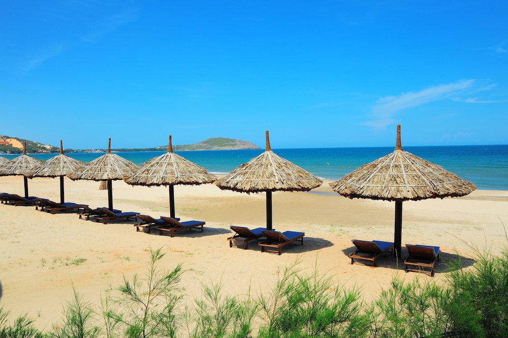 Sandunes Beach Resort Spa 67/74